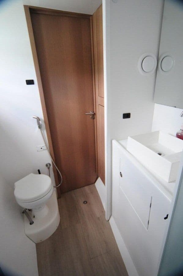 the best price on 2023 Dolphin 380 38