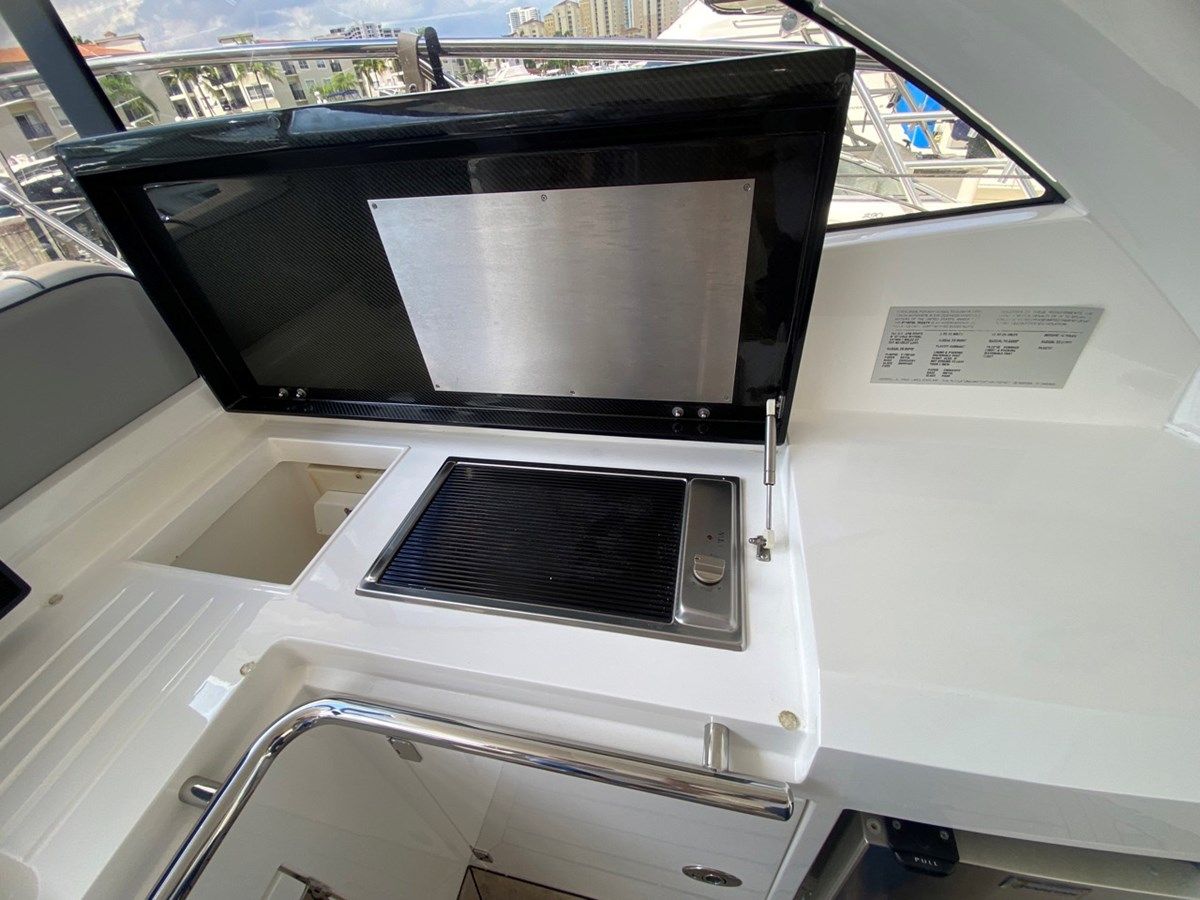 Buy a - - Sunseeker at Shestakov Yacht Sales