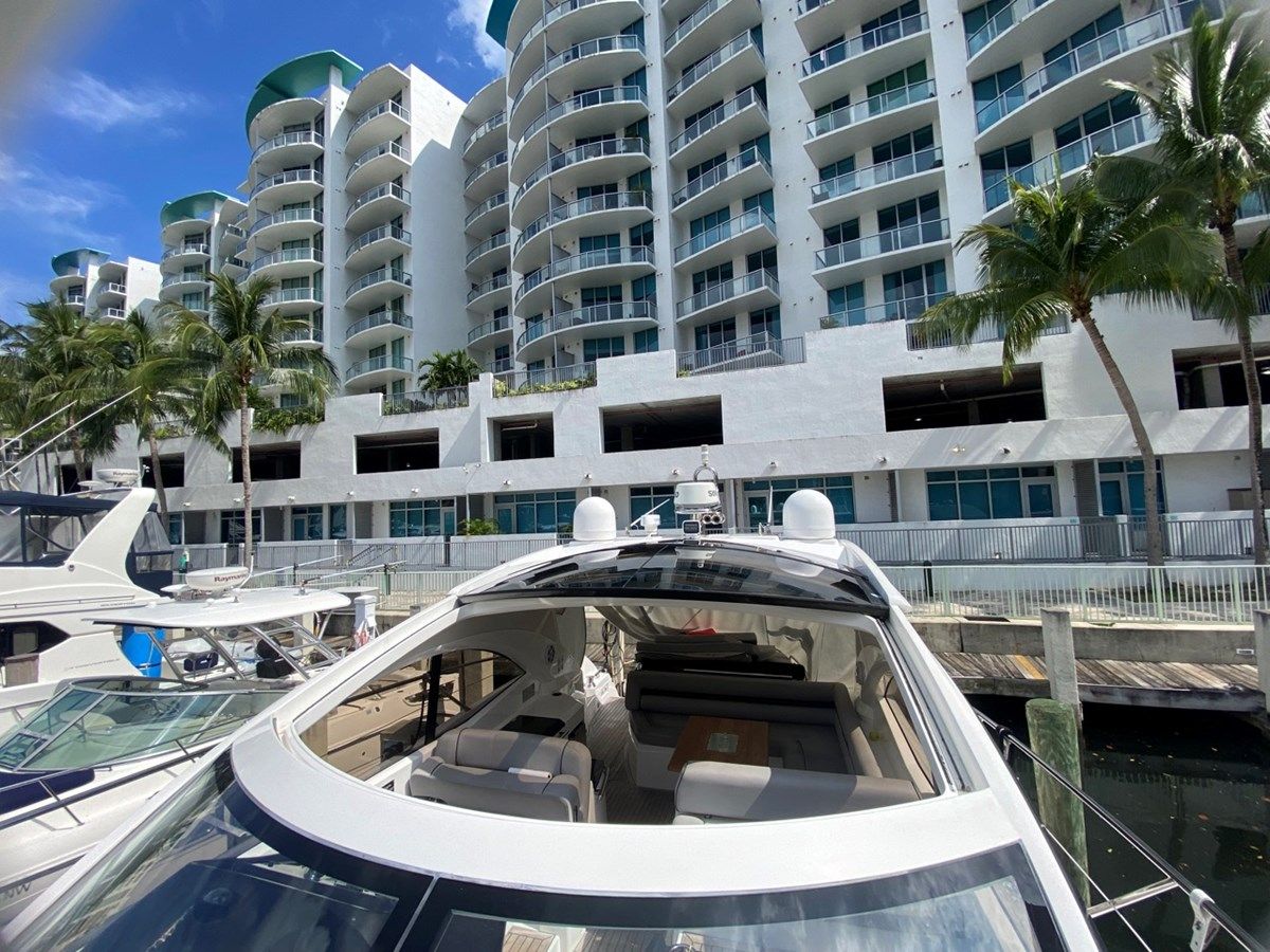 Buy a - 48 Portofino XPS at Shestakov Yacht Sales