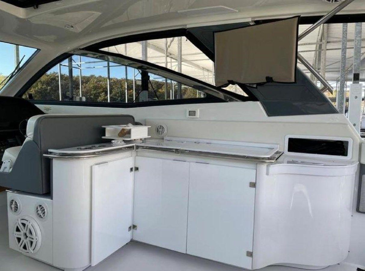 best yacht sales deals COBALT A40 - COBALT