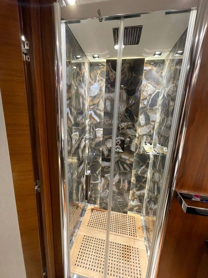 Buy a Blade 6 Predator 92 at Shestakov Yacht Sales