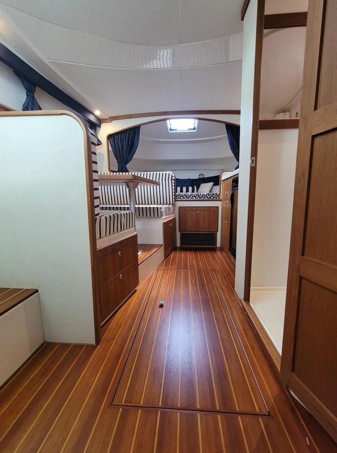 Buy a yacht Y-KNOT 2021