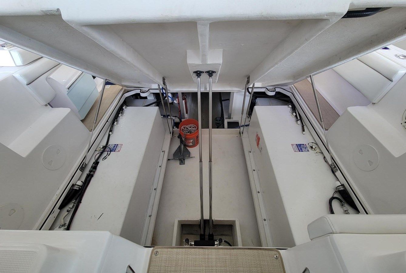 Buy a yacht Y-KNOT - STAMAS