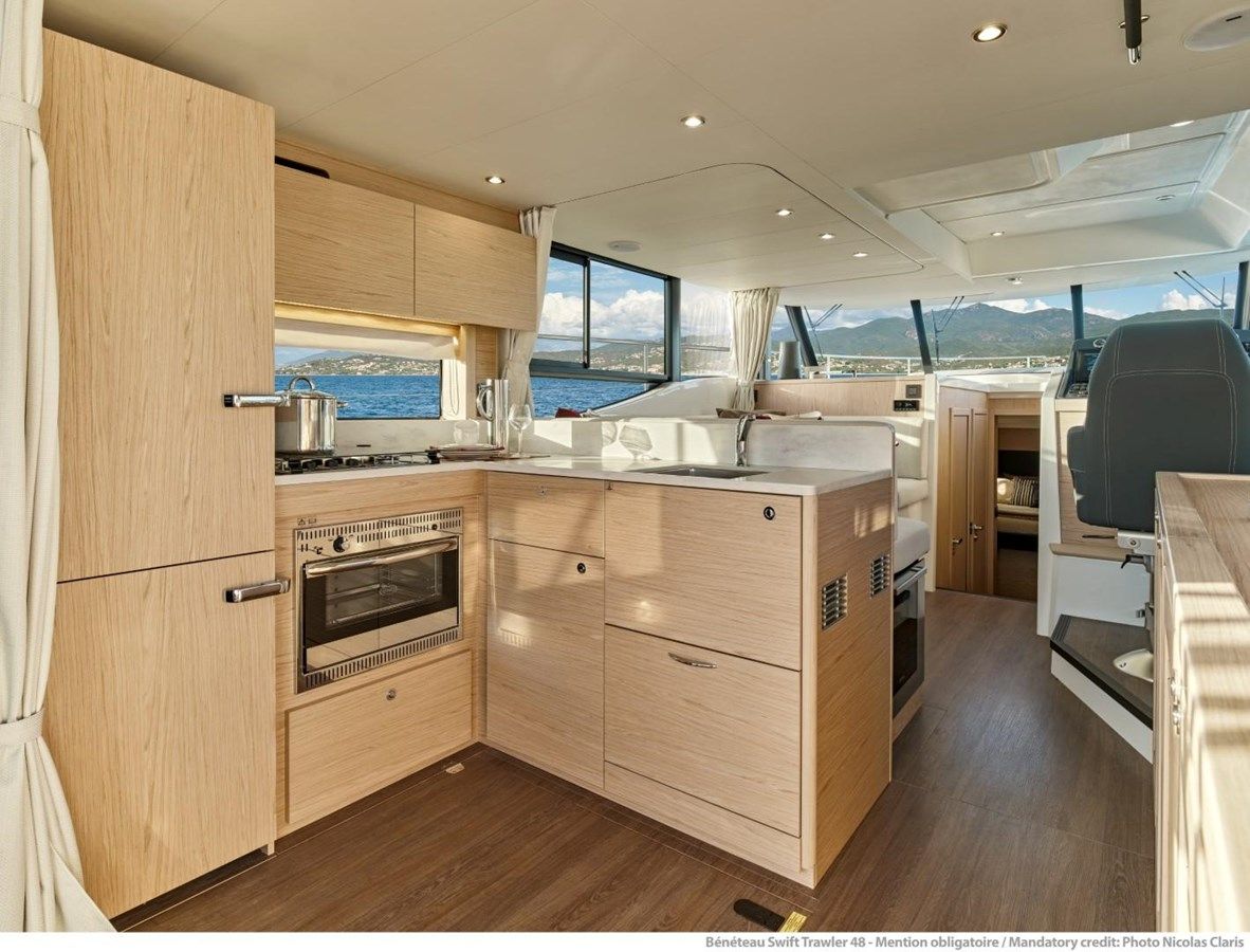 the best price on ON ORDER - Beneteau