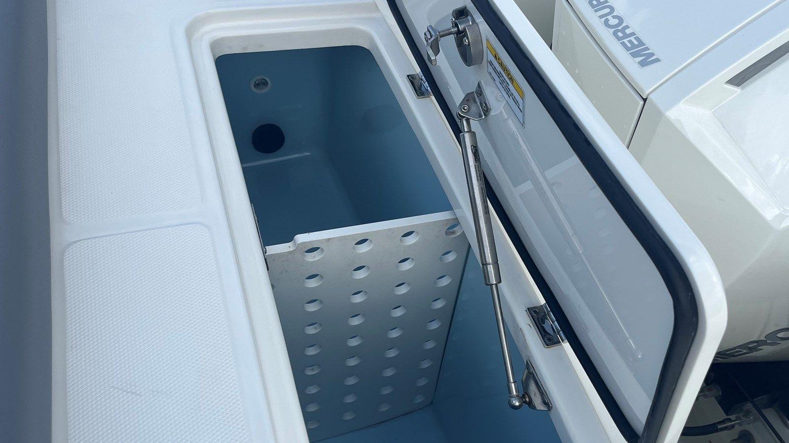 the best price on BLUE WHALER 380 OUTRAGE