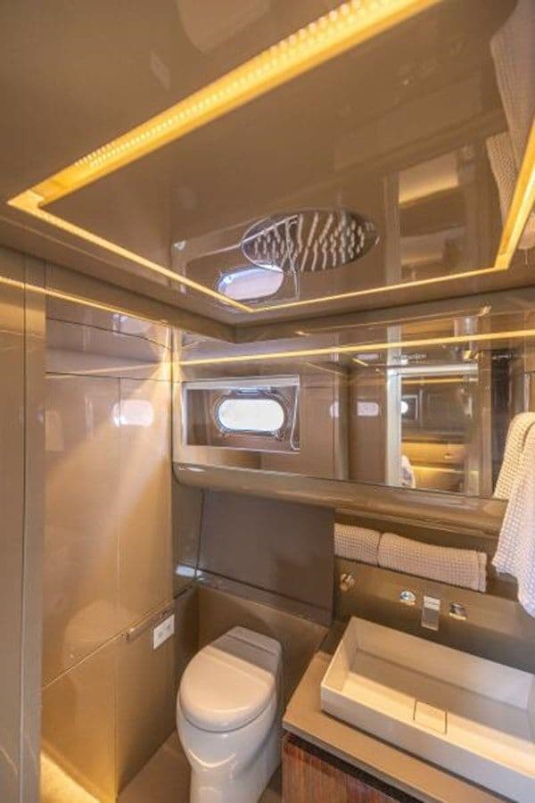 Buy a yacht SPIN 2019