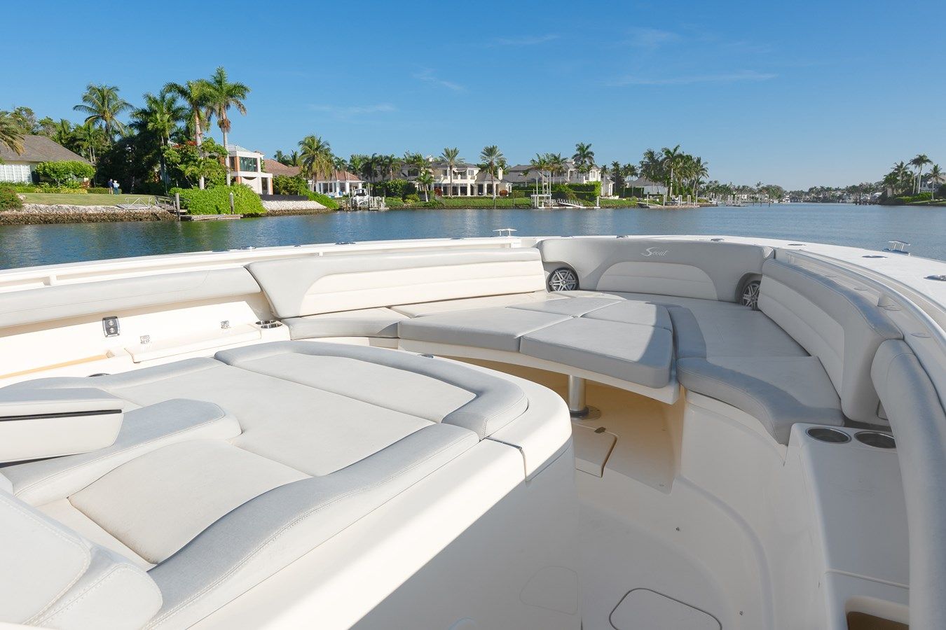 Buy a yacht 2019 Scout 420 LXF MJ3 42