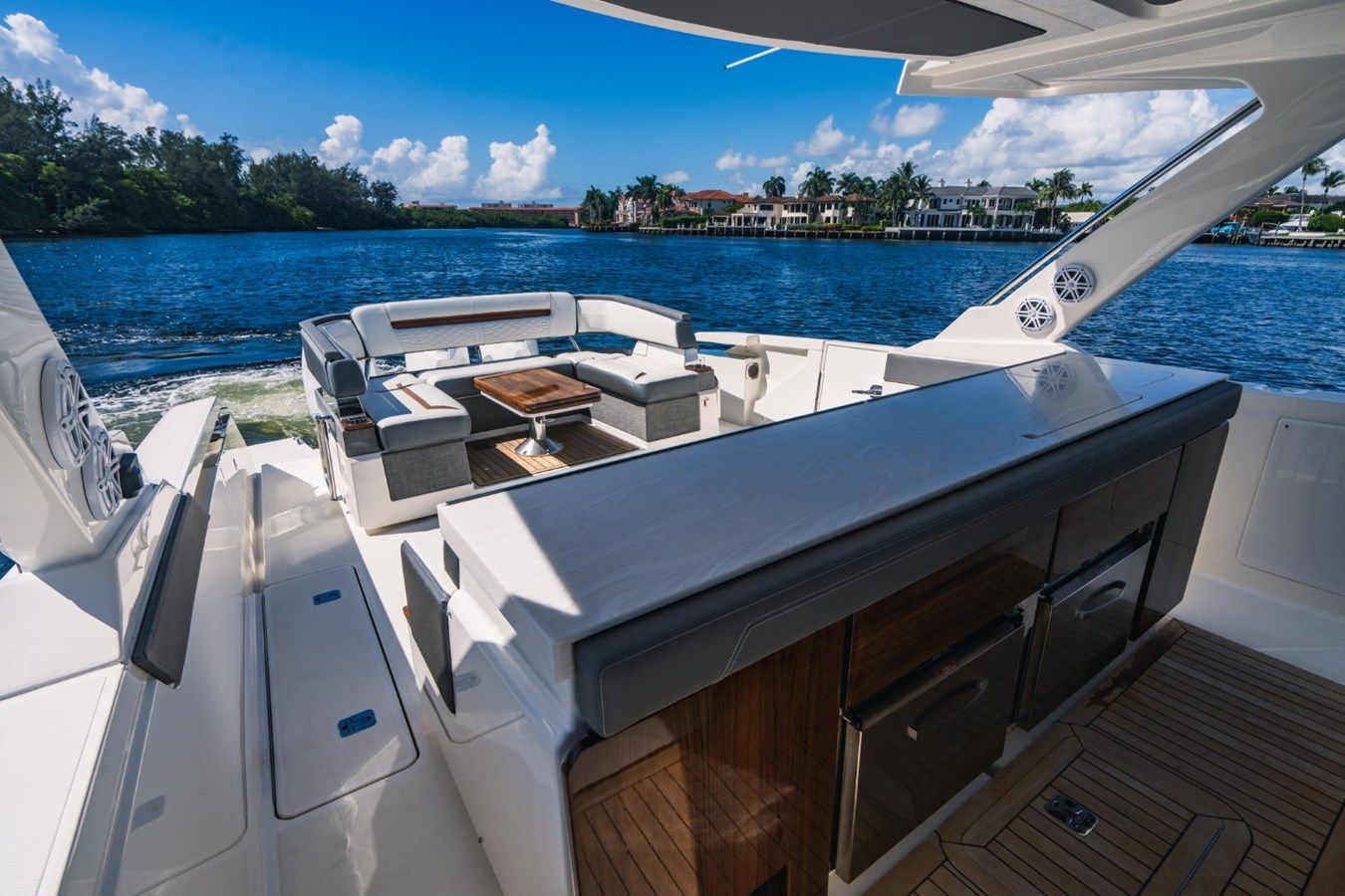 the best price on No Name 2021