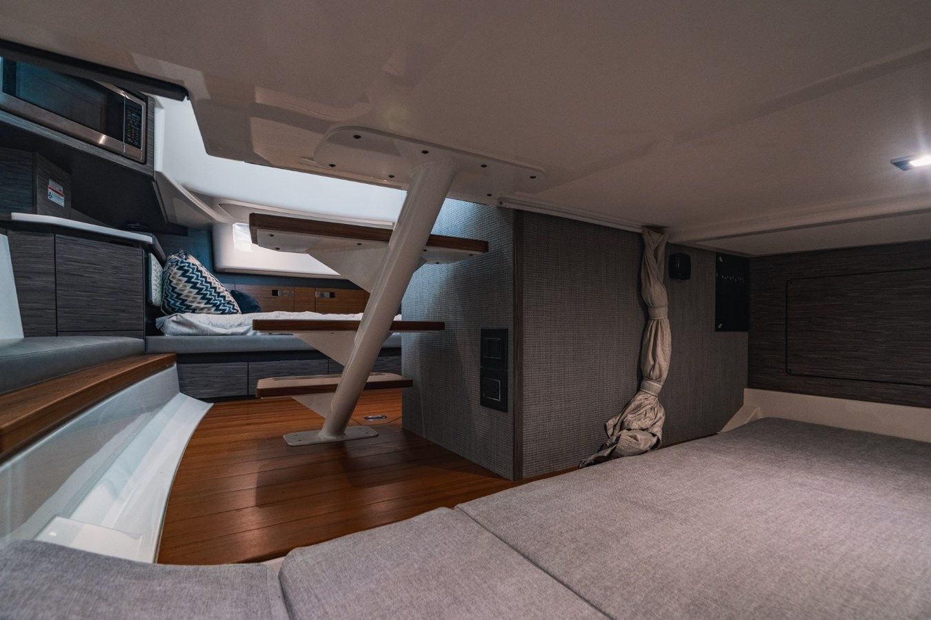 Buy a yacht No Name 43 LS