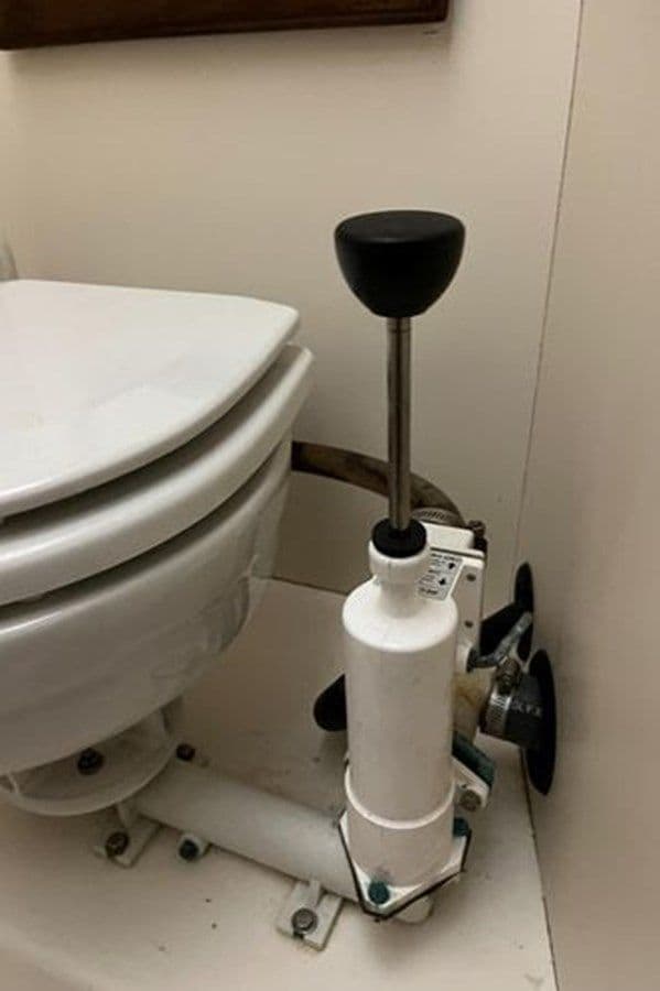 best yacht sales deals 1988 Cape Dory Flybridge Cruiser - CAPE DORY