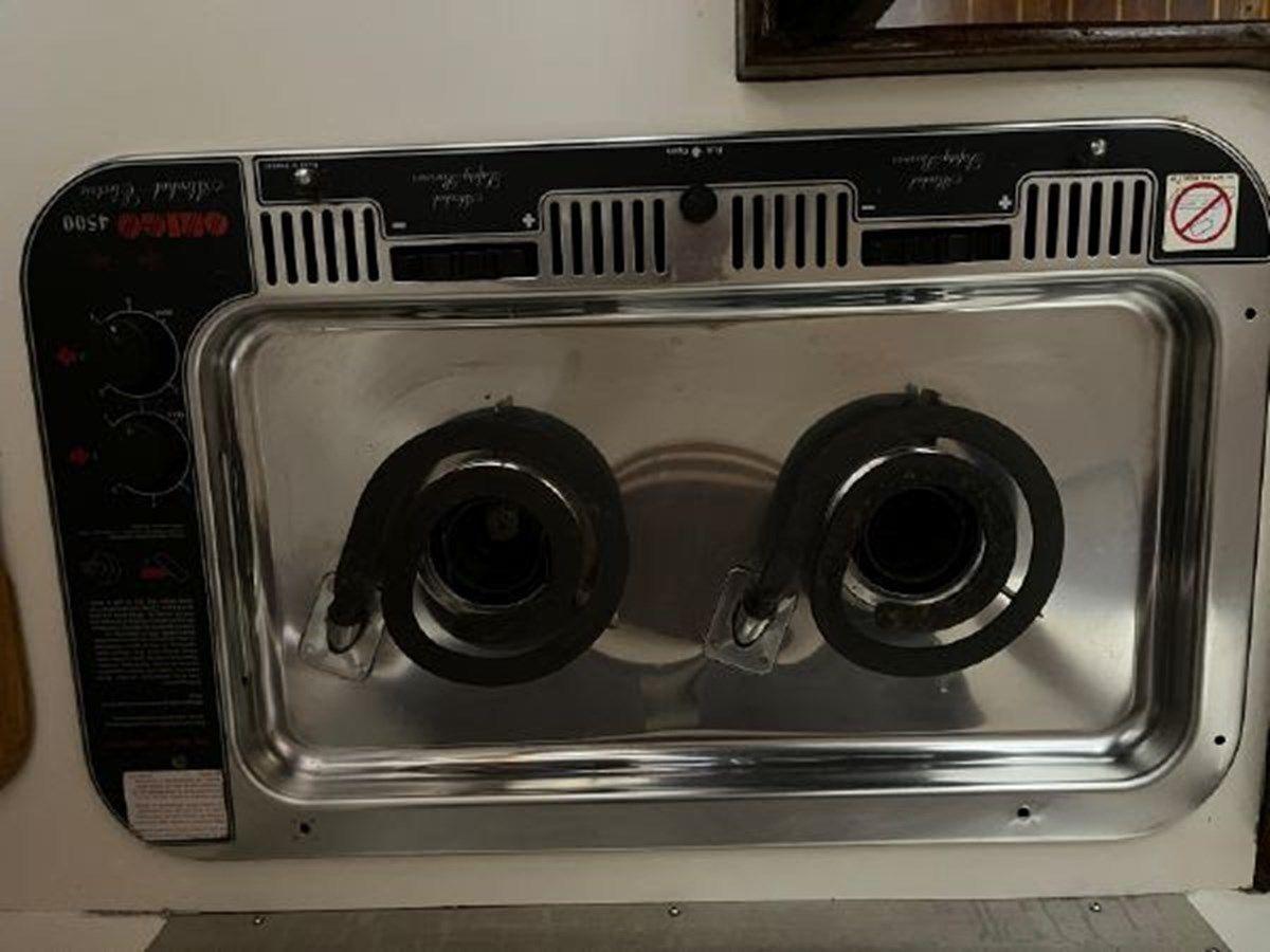 the best price on 1988 Cape Dory Flybridge Cruiser Flybridge Cruiser