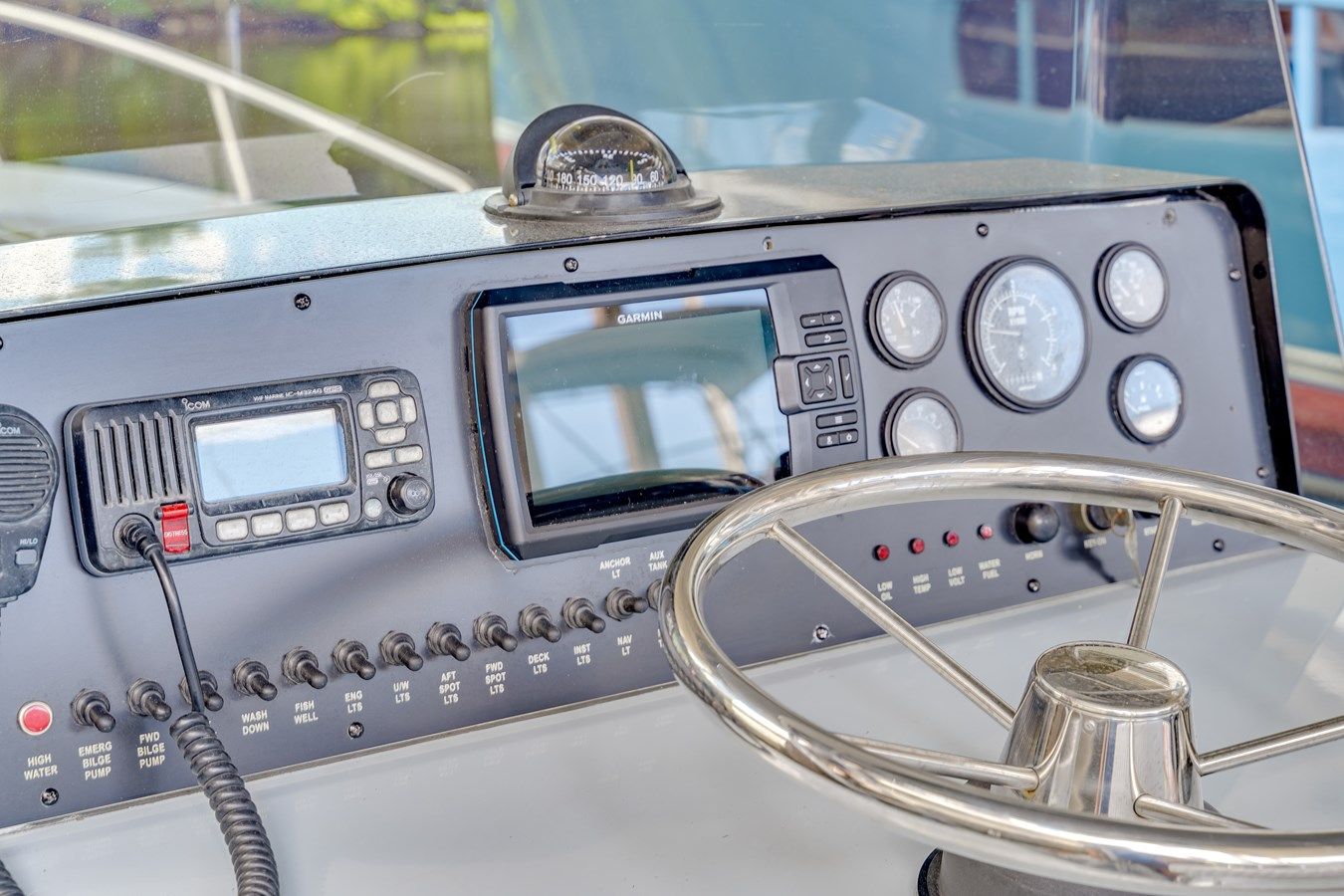 best yacht sales deals - Marine 26-02