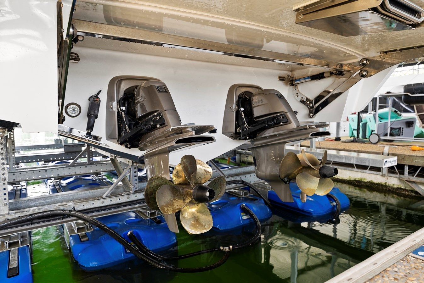 COBALT A40 40 yacht sale