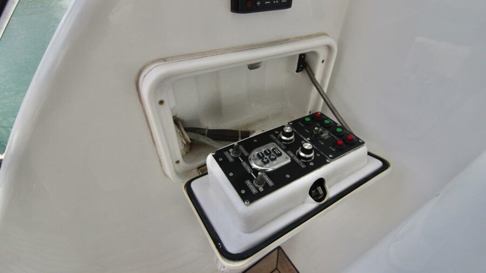 Buy a yacht Volare - Hatteras