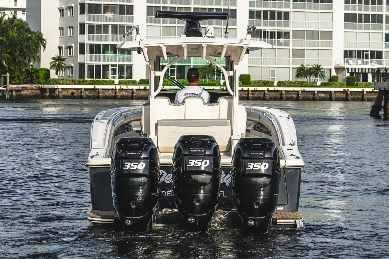 Buy a yacht No Name - SCOUT BOATS