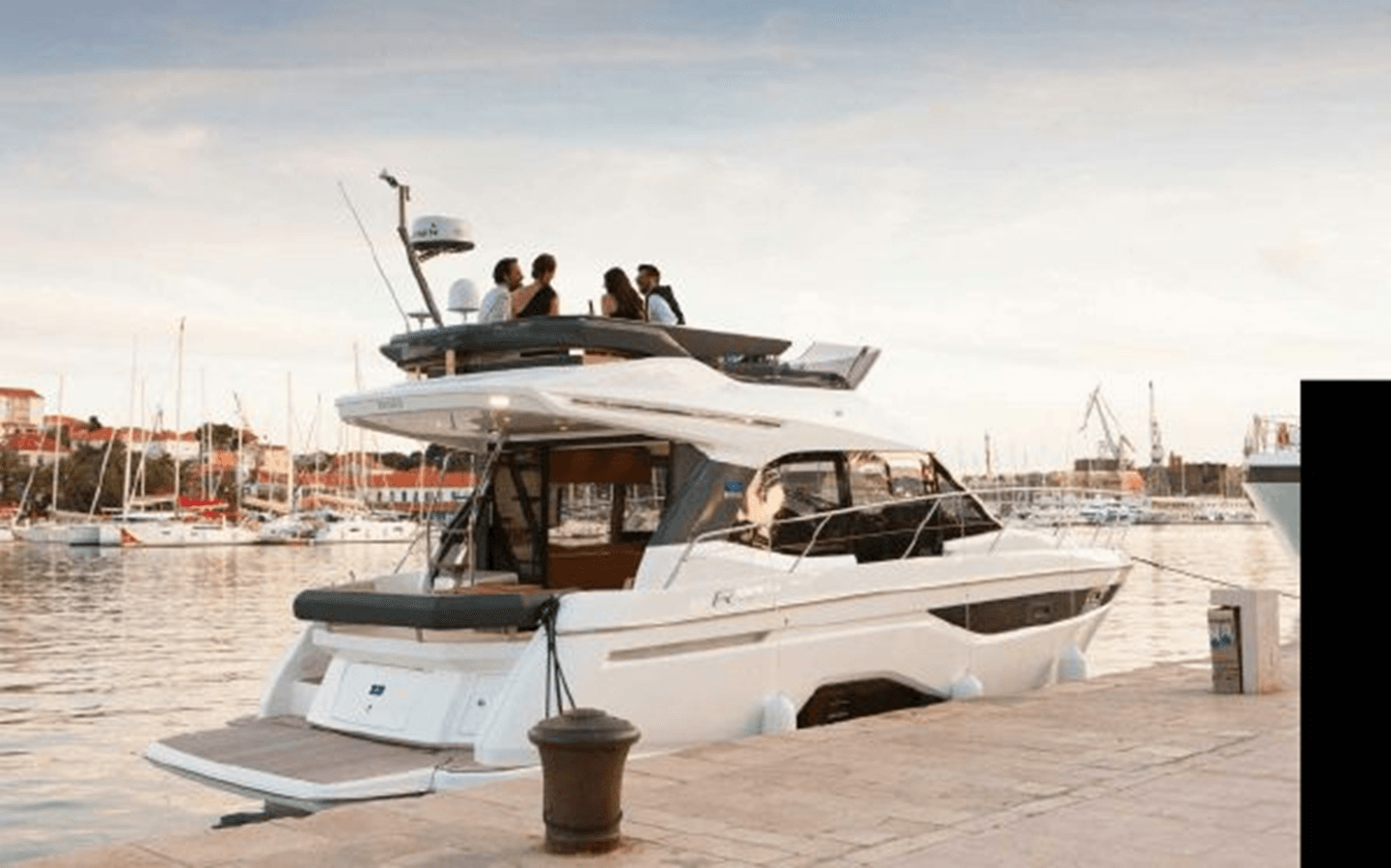 2023  Bavaria R40 Fly - Charleston - Bavaria Yachts