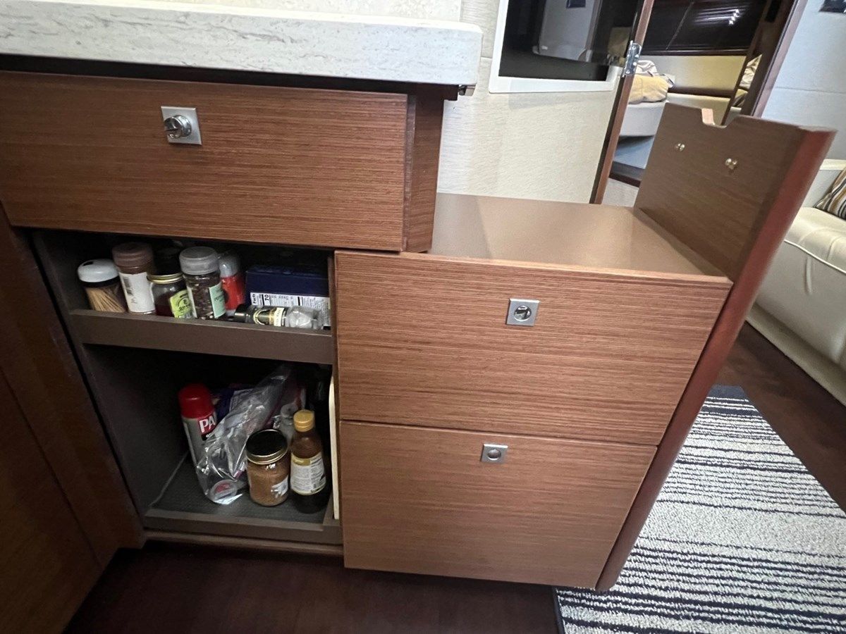 AQUA GENIUS - SEA RAY price