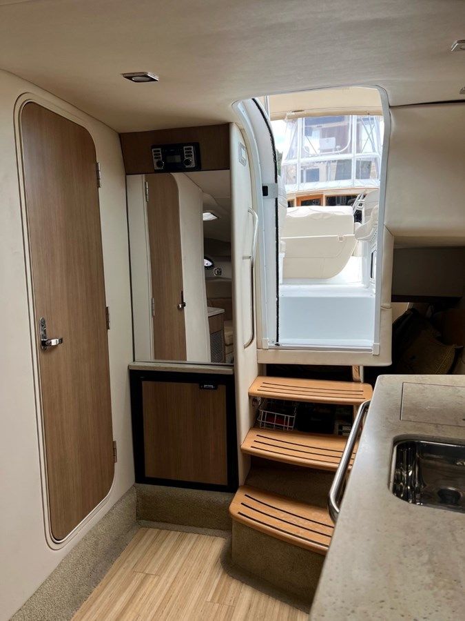 Купить яхту LAST ONE III - Formula Boats в Shestakov Yacht Sales