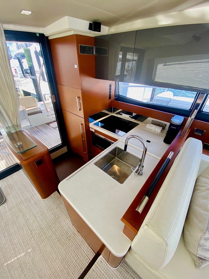 best yacht sales deals Knee Deep 50