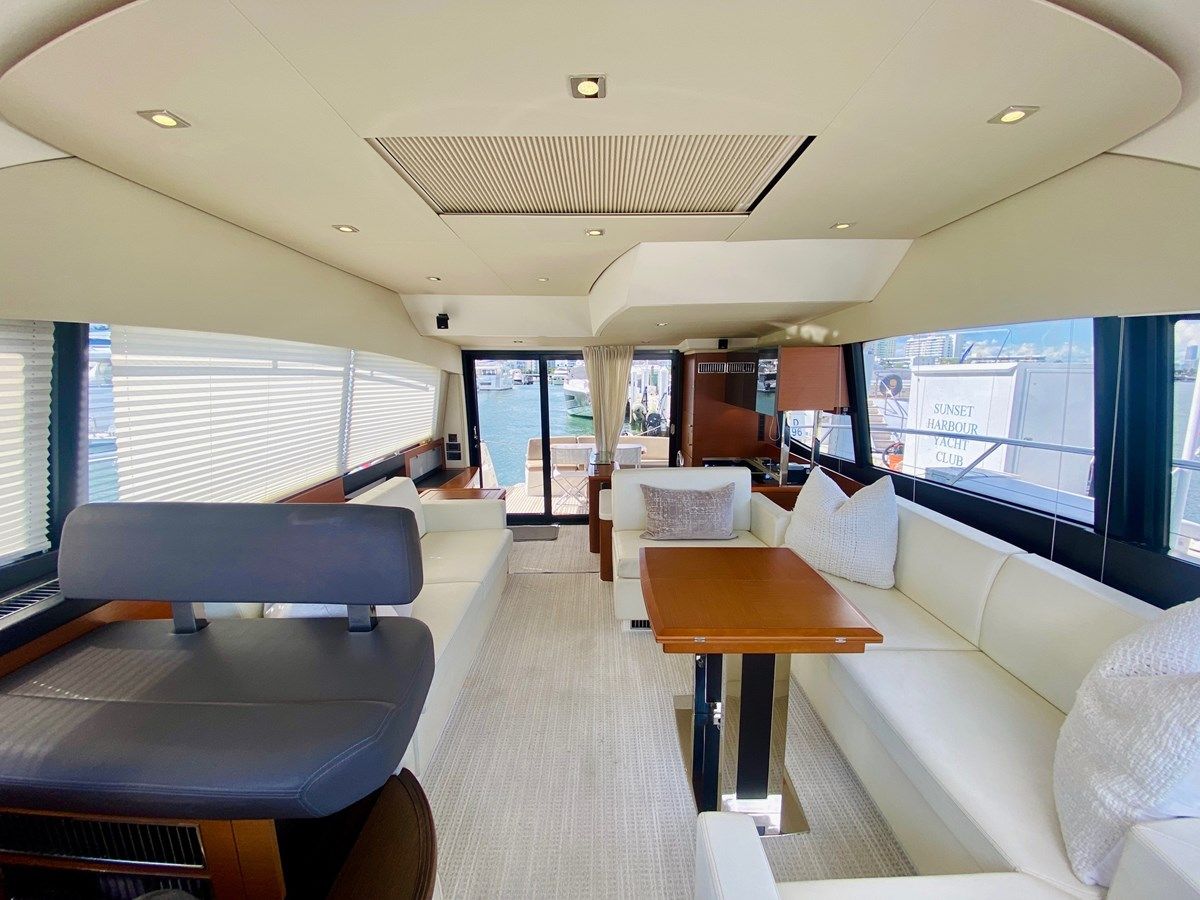 the best price on Knee Deep 500