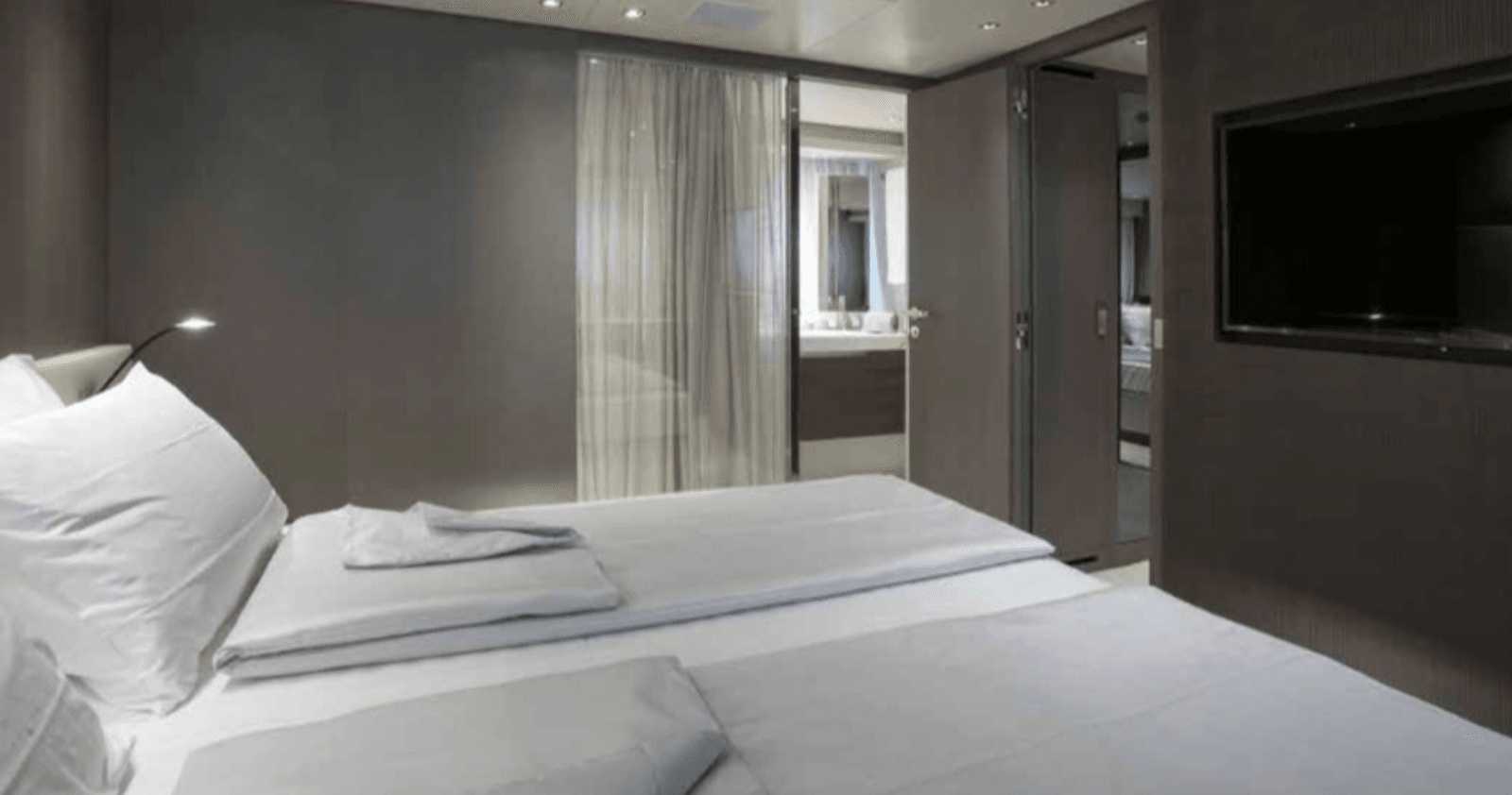 Buy a yacht MUMA 2016