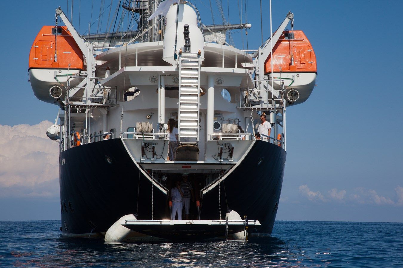 Лучшая цена на Running On Waves - GDANSK