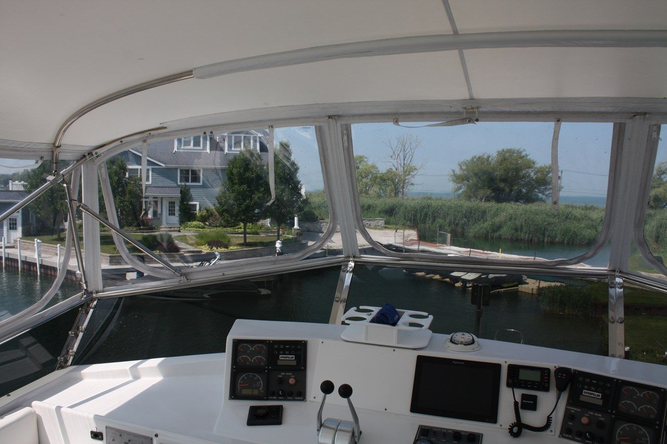 Стоимость яхты - 2000