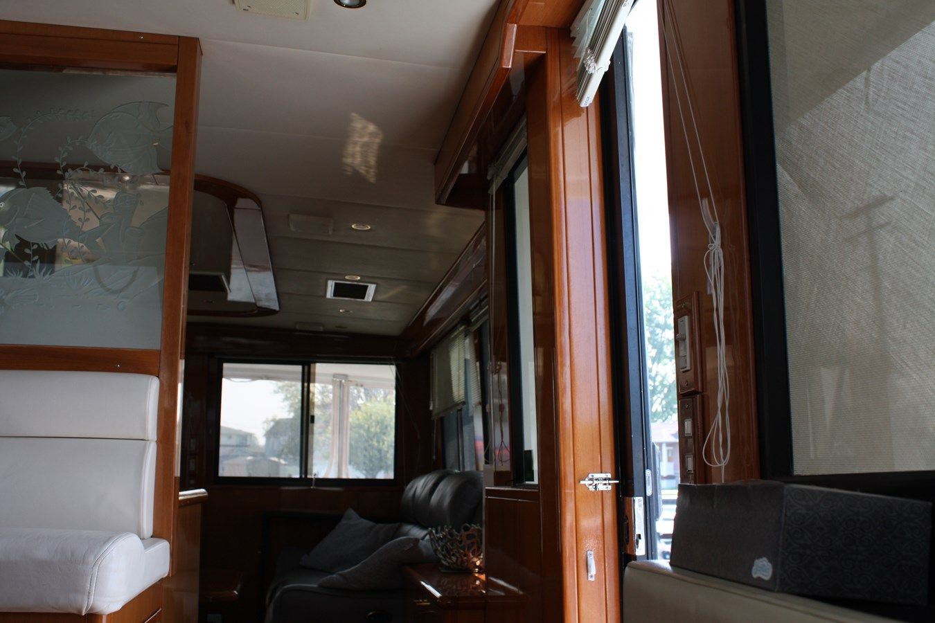 Продажа яхты -