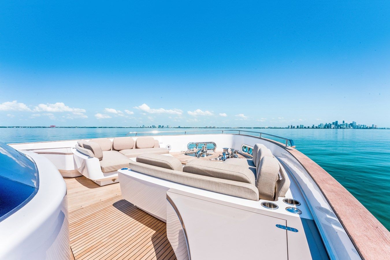 best yacht sales deals Equites Magellano 25 Metri