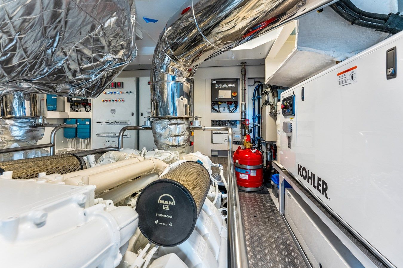 Buy a yacht Equites - Azimut Yachts