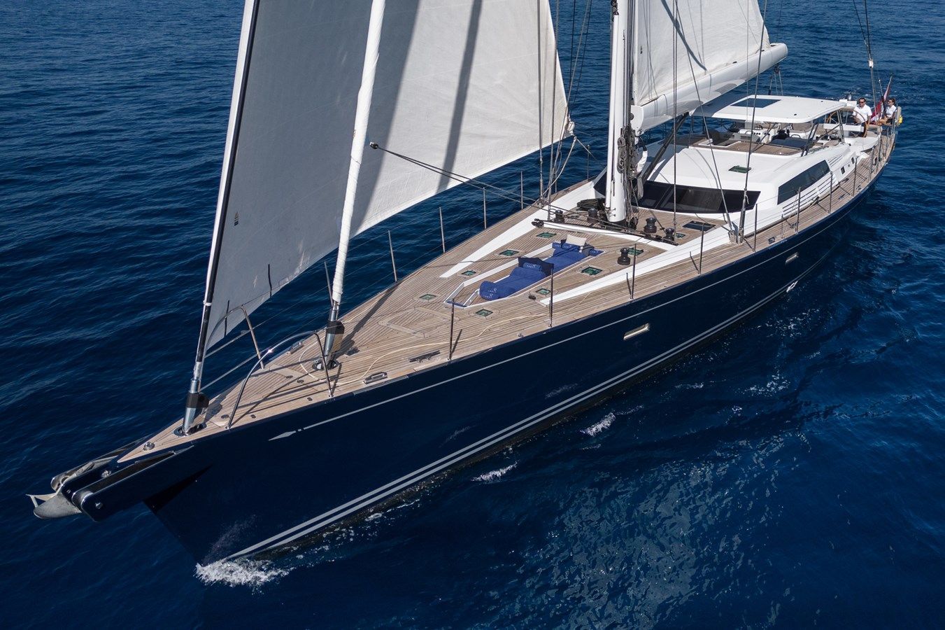 the best price on LADY 8 2008