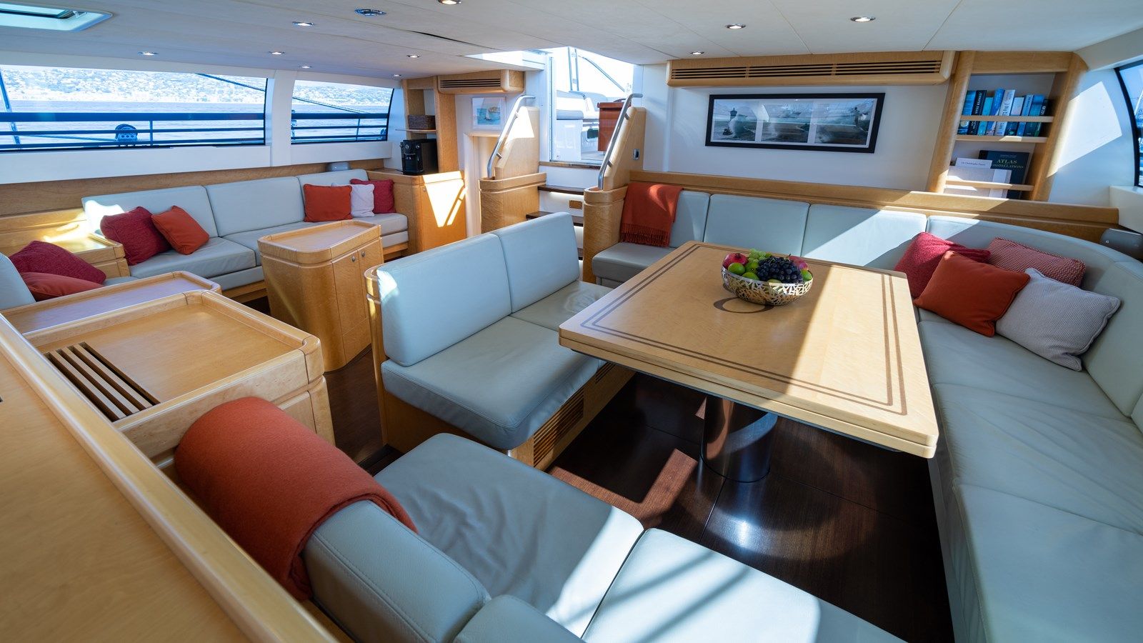 LADY 8 - CNB Yachts