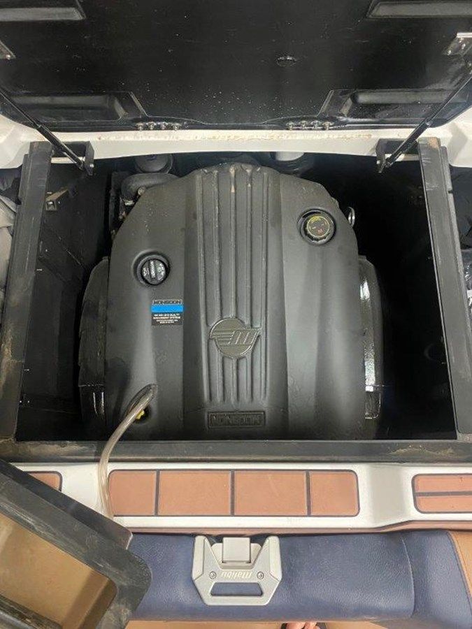 - - MALIBU yacht sale