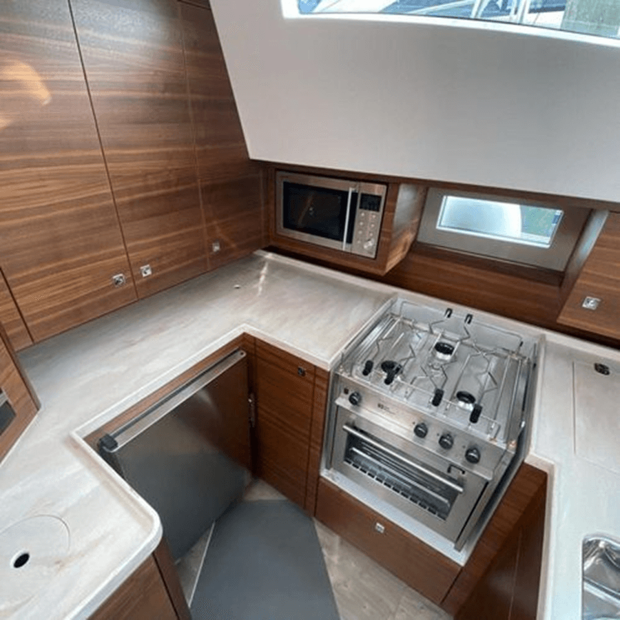 Купить яхту 2024 Southerly 48 48 в Shestakov Yacht Sales