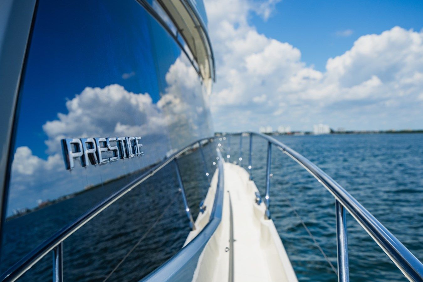 Стоимость яхты INVICTUS - PRESTIGE