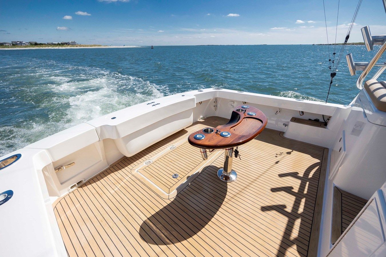 Купить яхту Box Office - ALBEMARLE в Shestakov Yacht Sales