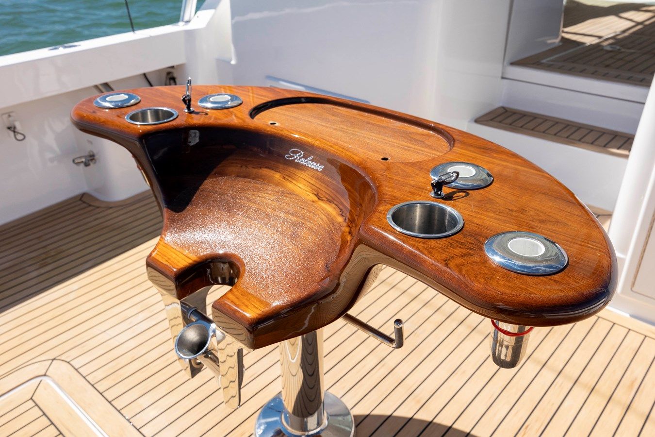 Купить Box Office 410 Express Fisherman