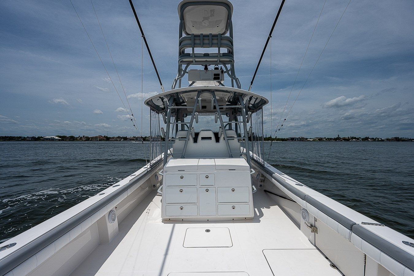 Buy a Hung Over - REGULATOR at Shestakov Yacht Sales