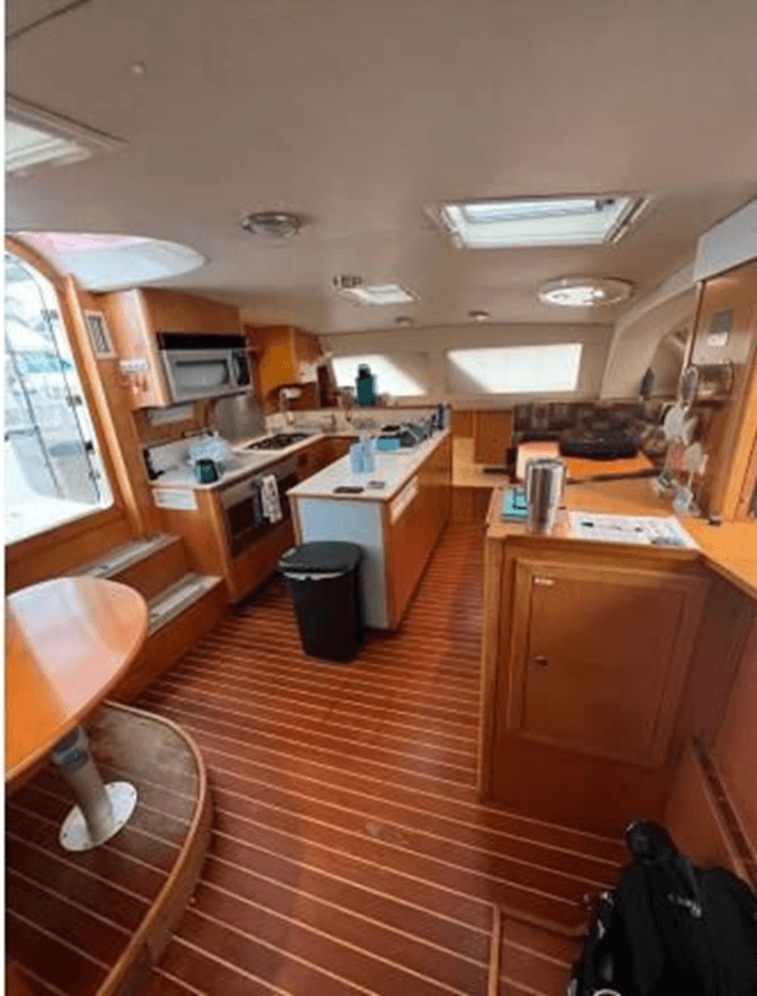 the best price on Sun Cat 1996