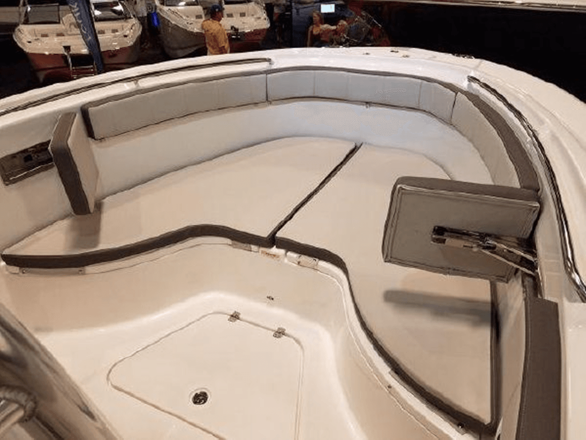 Продажа яхты 2022 Aquasport 2300 Center Console 23