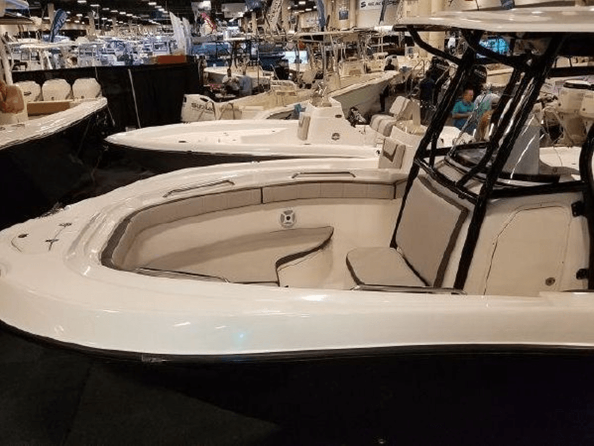 Купить 2022 Aquasport 2300 Center Console - AQUASPORT