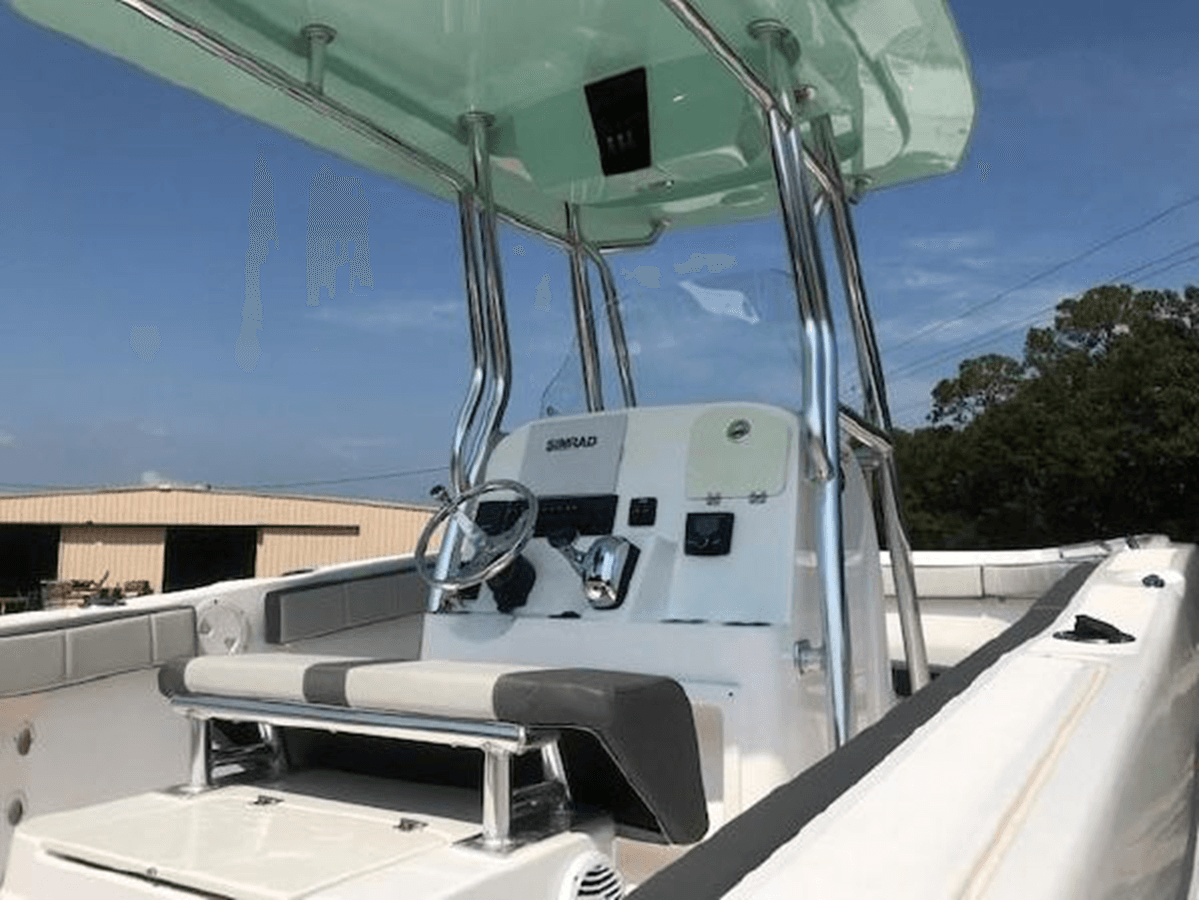 Лучшая цена на 2022 Aquasport 2300 Center Console 2022