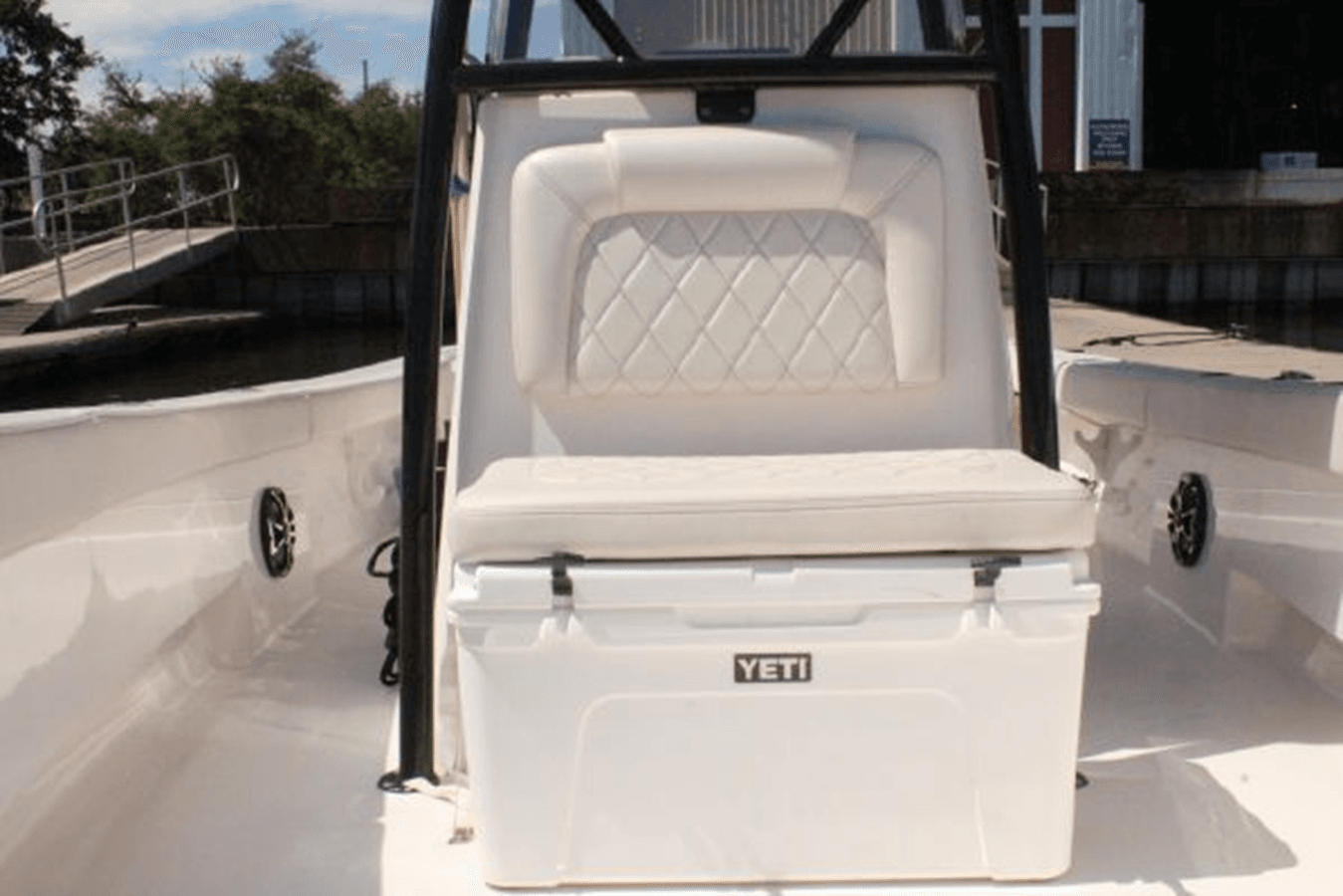 Лучшие предложения покупки яхты 2021 Blue Wave 2800 Makaira 27