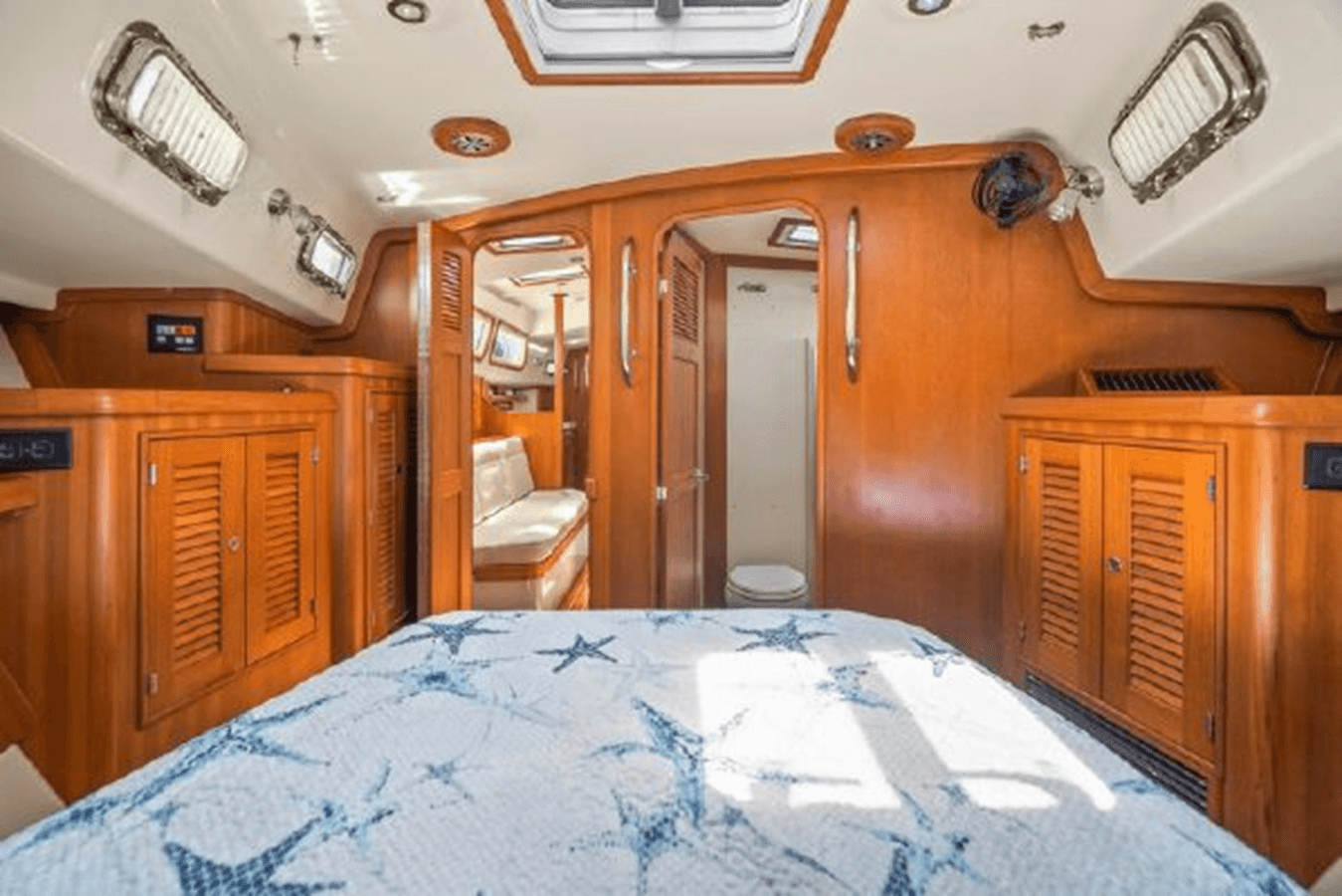 - - ISLAND PACKET yacht sale