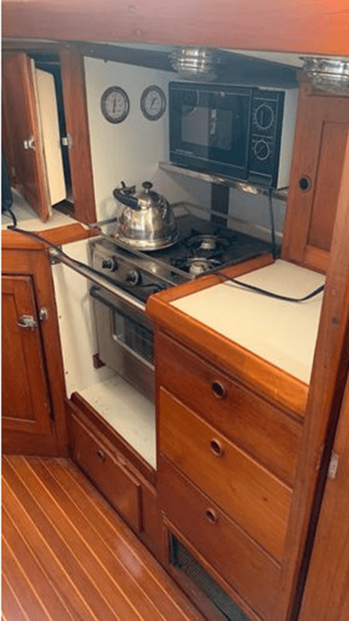 Buy a yacht Gammon 44