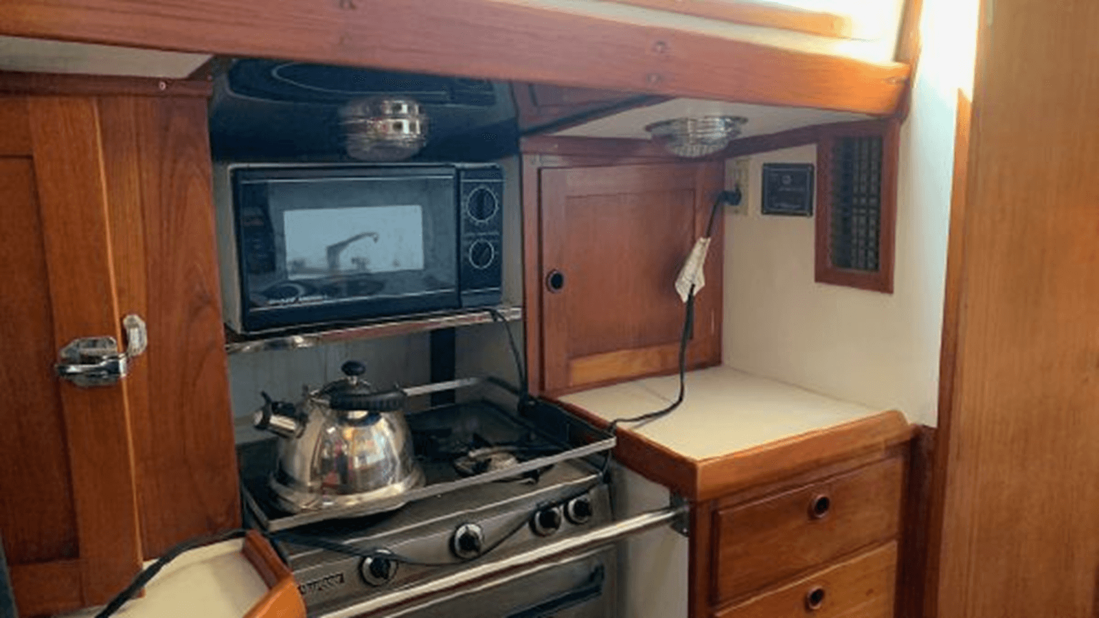 Buy a Gammon 1979 at Shestakov Yacht Sales