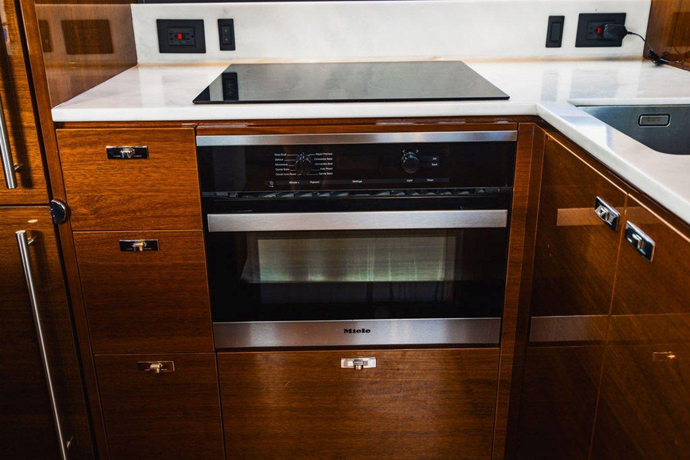 best yacht sales deals Endeavor - PRINCESS