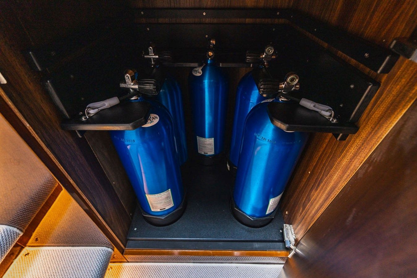 best yacht sales deals Endeavor