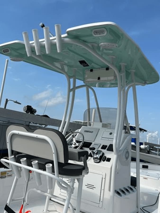 Buy a 2021 Aquasport 230 Bay Boat 22 at Shestakov Yacht Sales