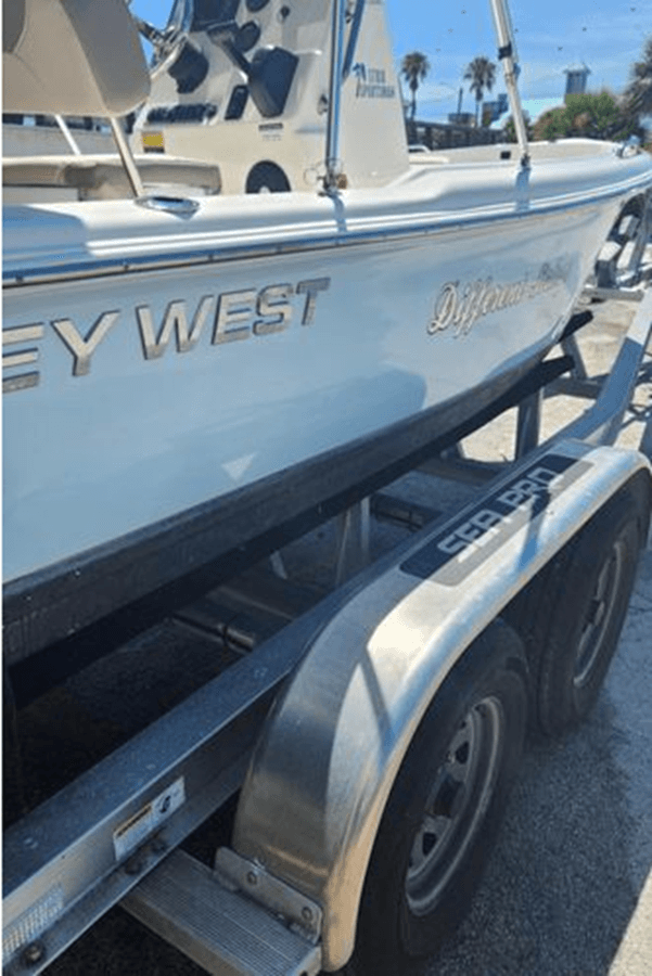 Buy a yacht Different Strings 2021